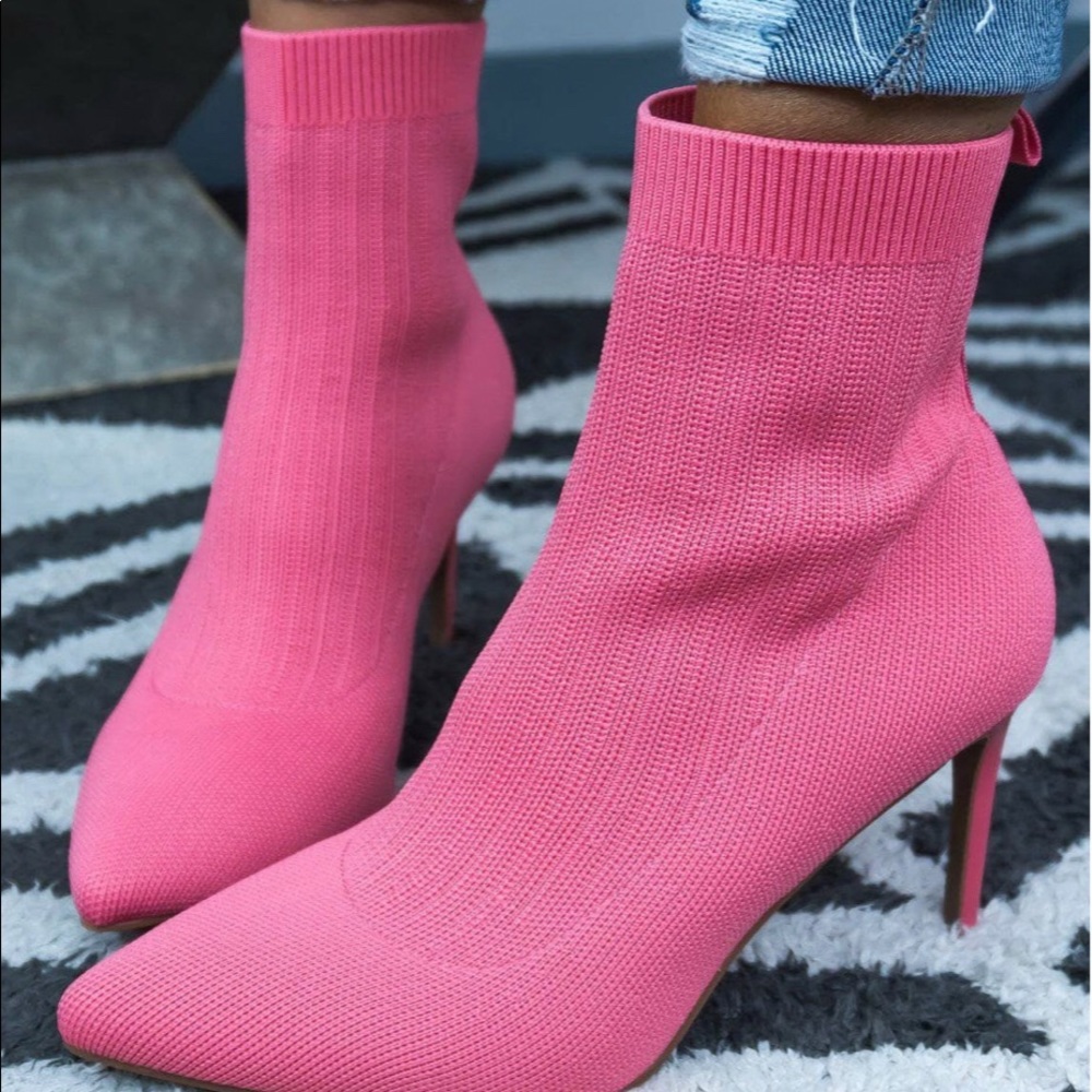 Chinese Laundry Pink Booties, size 8.5